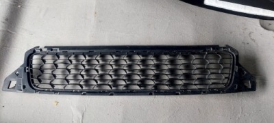 Dacia duster lift решётка бампера фото №1