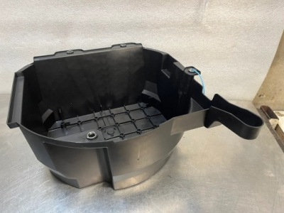 Основа кронштейн акумулятор renault austral 244973353r фото №1