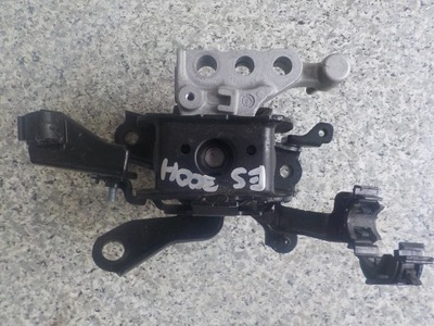 Кронштейн подушка двигателя lexus es300h 2018-2021 фото №1