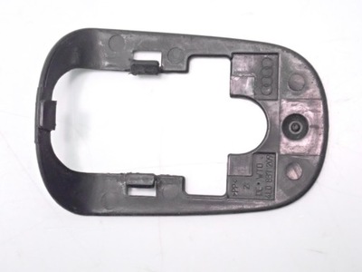 Підкладка ручка audi q7 4l 4l0837209 фото №1