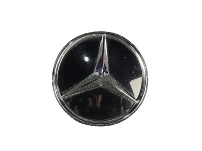 MERCEDES E KLASA W213 EMBLEMAT LOGO ZNACZEK W GRILL PRZÓD A0008880400