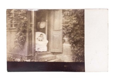 STARA FOTOGRAFIA - ZDJĘCIE RODZINNE, MAŁE DZIECKO, OPOCZNO 1907