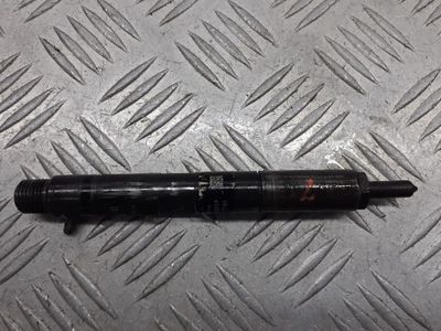 Инжектор форсунка renault scenic ii 1.5 dci 8200049873 фото №1