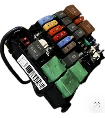 Citroen berlingo iv коробка предохранителей 9804848580 2019 фото №1