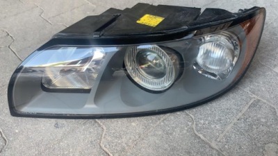 Volvo v40 2005- ксенон лівий лампа передня фото №1