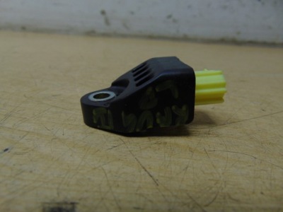 Датчик ударний toyota rav4 iv 89831-33050 фото №1