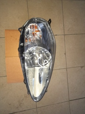 Fiat punto grande 199 05-08 фара правый фото №1