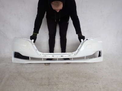 Nissan leaf ii ze1 17- бампер перед передний фото №1