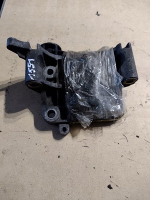 RANKENA TVIRTINIMAS GENERATORIAUS AUDI A6 C6 4F0 CDY 3,0 TDI 059903143S 