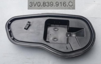 Заглушка двері права t skoda superb iii 3v0839916c фото №1