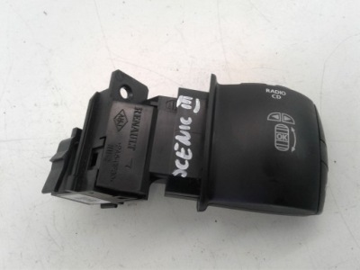 Панель радіо 255520013r renault scenic iii фото №1