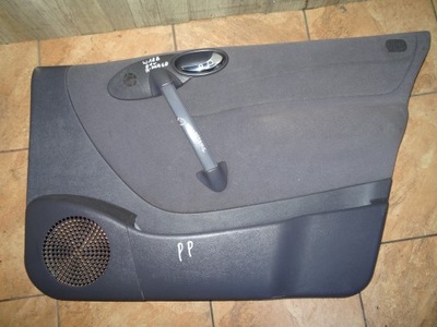 W168 a-klasa 1.4b 01' обшивка двері правий перед фото №1