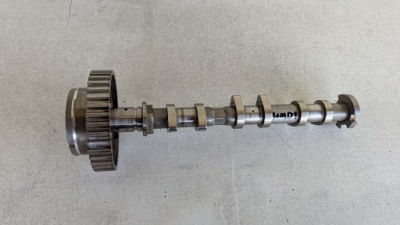 Вал распределительного вала впускной  peugeot citroen 1.2 vti hm01 9675437180 фото №1