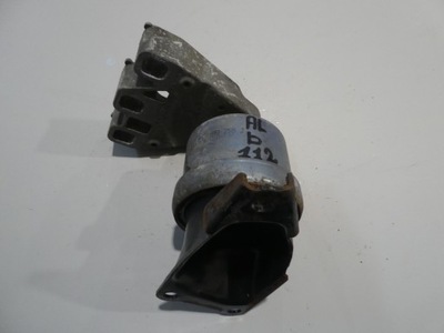 T5 lift 2.0tdi подушка двигуна 7h0199256j 7e0199207 фото №1