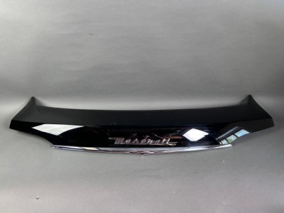 Накладка крышки задняя maserati levante 670042733 фото №1