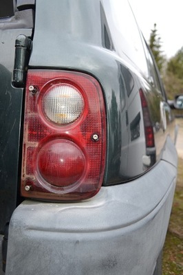 Freelander 1 1998-2003r. лампа задня права верхній фото №1