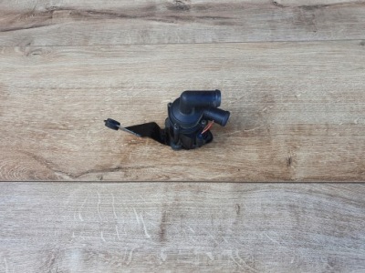 Дополнительная помпа воды 9183714 bmw f01 f10 f11 фото №1