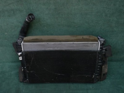 Радіатор комплект гумки aston martin dbs 2007-2012 фото №1