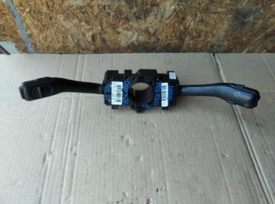 Перемикач pod кермо seat toledo ii leon фото №1