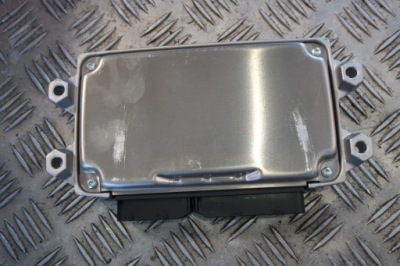 Модуль mercedes gt r gtr amg w190 a1909001702 фото №1