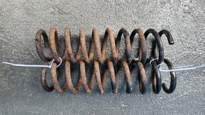 Hyundai ix35 пружини задня задні 2szt фото №1