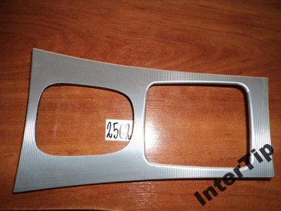Панель середній рамка mercedes w203 ideał фото №1