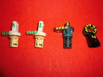 Chevrolet aveo t300 датчик детонационный 2011- фото №1