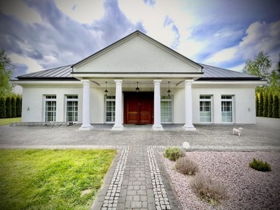 Dom, Wyględy, Leszno (gm.), 300 m²