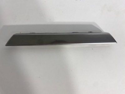 Молдинг нижня середня бампера kia niro ii eu фото №1