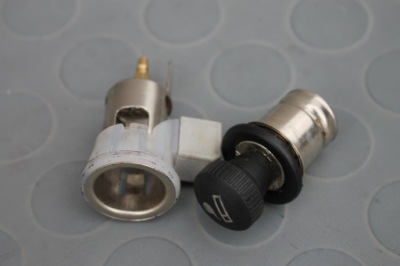 Прикурювач роз'єм 12v hyundai santa fe i 00-06 фото №1