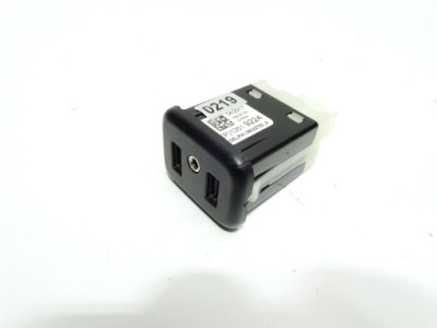 Opel astra k , insignia b, mokka b - роз'єм з'єднувач usb aux фото №1