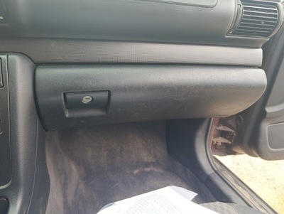 Бардачок пассажира audi a4 b5 фото №1