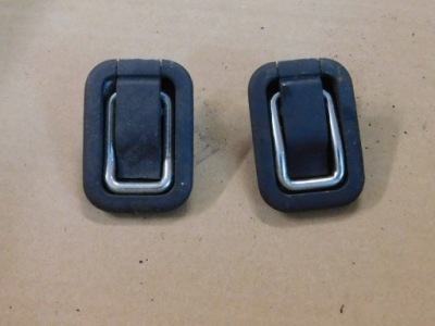 Qashqai j10 +2 lift крепление крючок багажника заглушка фото №1