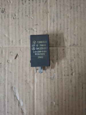 Реле bmw 1388533 фото №1