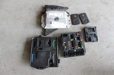 Renault grand scenic iii 1.4 бортовой компьютер pilot набор фото №1