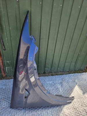 Tesla model x перед сторона права крила передній фото №1