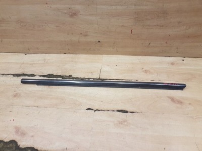 Молдинг уплотнитель перед левая mercedes w210 рестайлинг фото №1