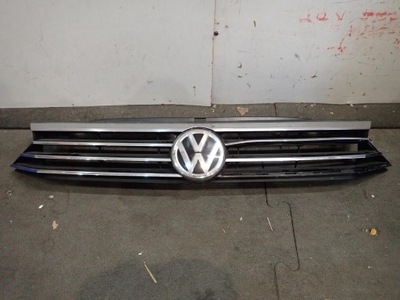 Решітка радіатора vw passat b8 2014- 3g0853653 фото №1