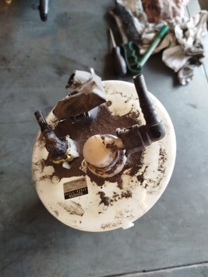 Toyota prius ii 1.5 vvti 04r насос пального 77020-47040 101961-8990 фото №1