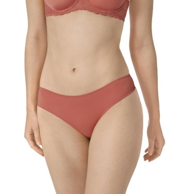 Triumph Lovely Micro Brazilian String 36;Chili