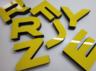 Napis na elewację ścianę litery logo cyfry reklama styrodur