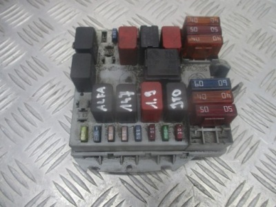 Коробка запобіжників alfa romeo 147 1.9 jtd фото №1