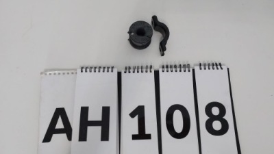 Mercedes ml w163 резиновый элемент стабилизатора задний фото №1