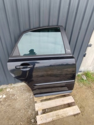 Volvo s40 2008 задняя сторона правая дверь фото №1