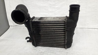 Интеркулер audi a4 b7 2.0 tdi 8e0145805f фото №1