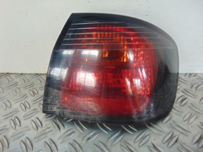 Nissan primera лампа задняя правая фото №1