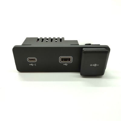 Land rover роз'єм port usb l8b2-19e110-cc фото №1