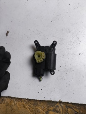 Jeep renegade моторчик отопителя a21102000 ? фото №1