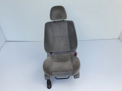 Mazda tribute передній сидіння правий пасажира перед фото №1