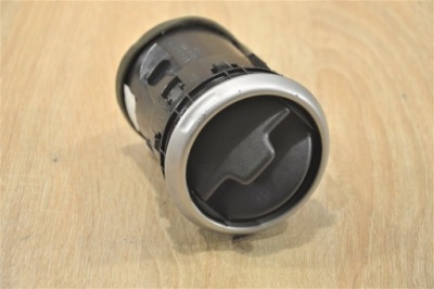 Решітка обдув права nissan qashqai i j10 фото №1